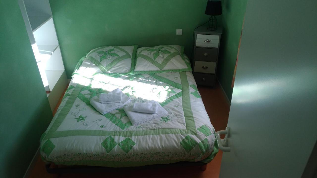 Le Lion D'Or Hotel Avrille  Luaran gambar